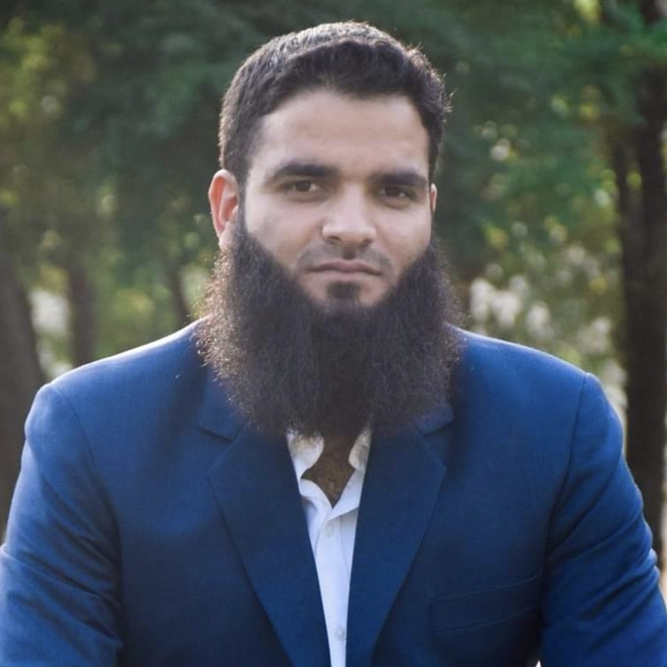Dr. Amir Maqbool